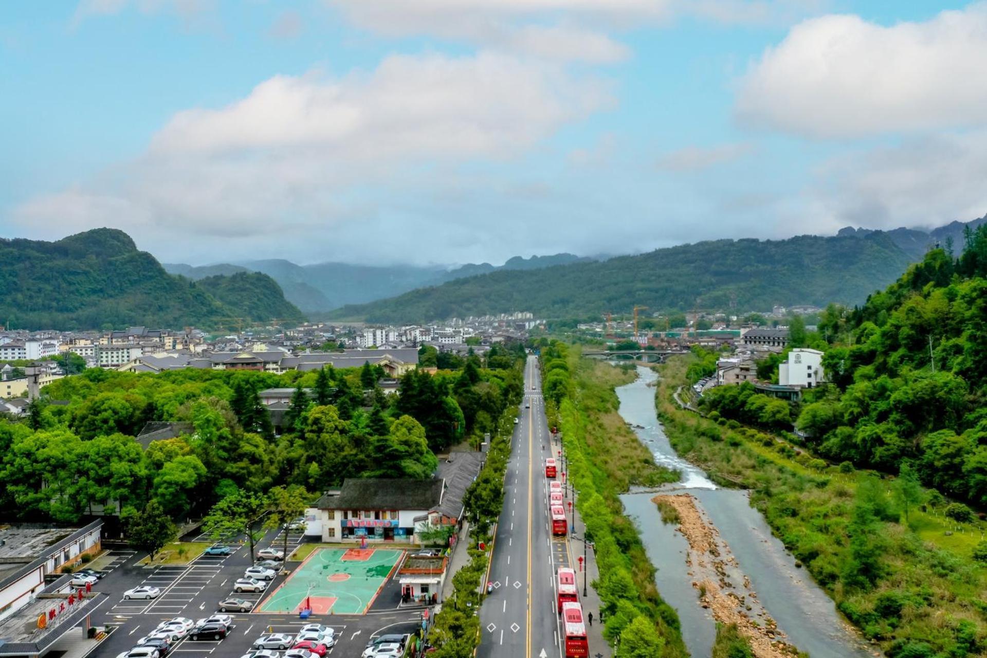Mountain View Guesthouse จางเจียเจี้ย ภายนอก รูปภาพ